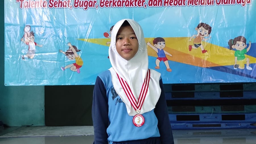 Juara 3 nomor meja lompat senam lantai, O2SN Tk Kec. Sadananya